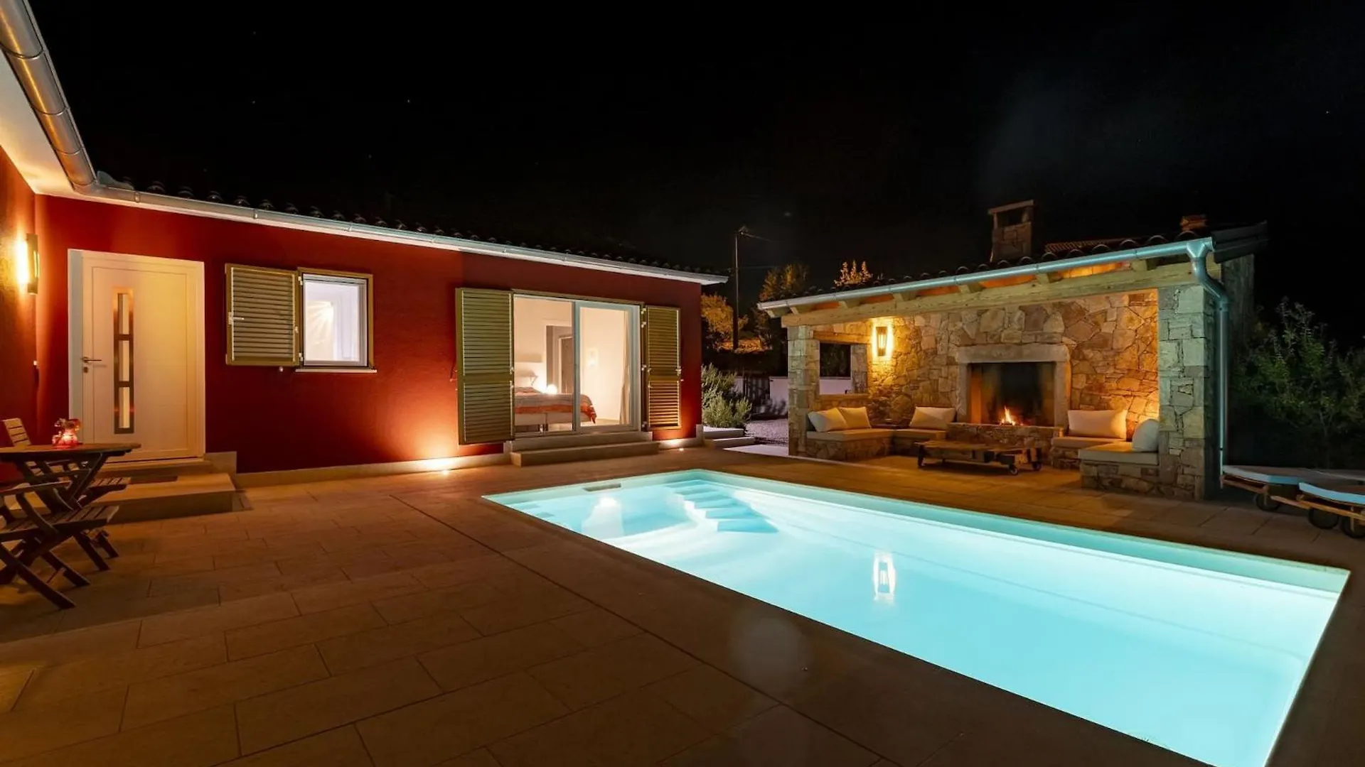 Villa Red House Trget With Swimming Pool, Sauna And Jacuzzi Labin